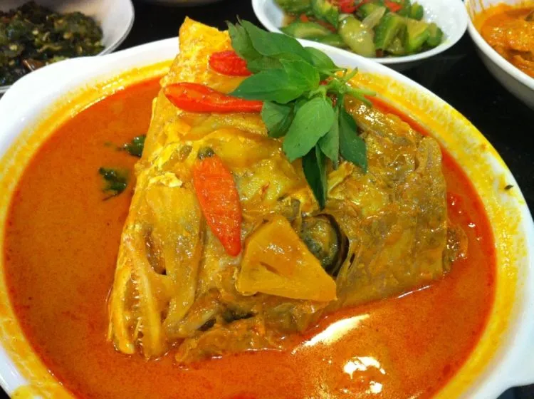 10 Karakter dan Kepribadian Kamu Dilihat dari Menu Masakan Padang Favoritmu! 17