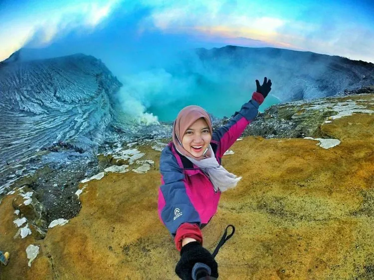 Girls, Mulai Sekarang Jangan Takut Mendaki Gunung! Aman Kok Asal Tips Pendakian Ini Kamu Perhatikan! 8