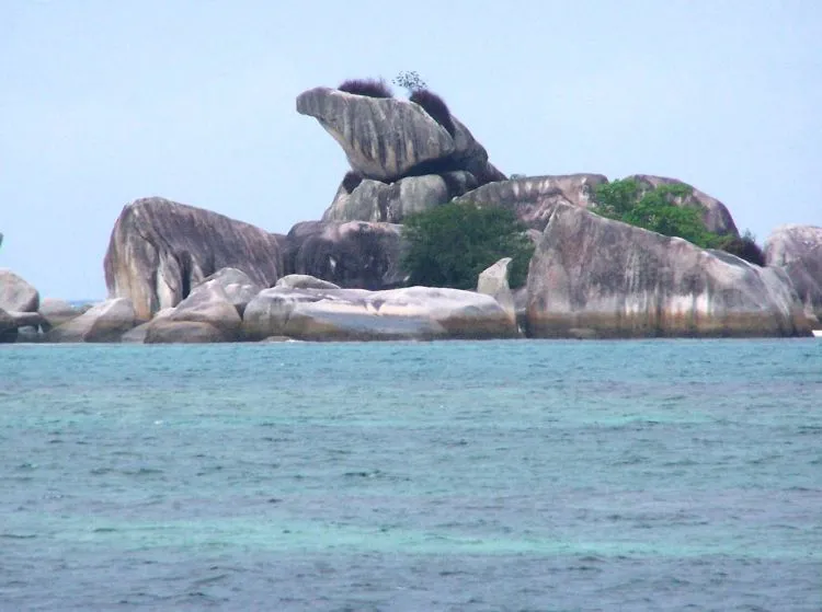 Inilah 12 Pulau yang Paling Indah di Nusantara! Bikin Berdecak Kagum dan Makin Bangga Sama Indonesia! 15