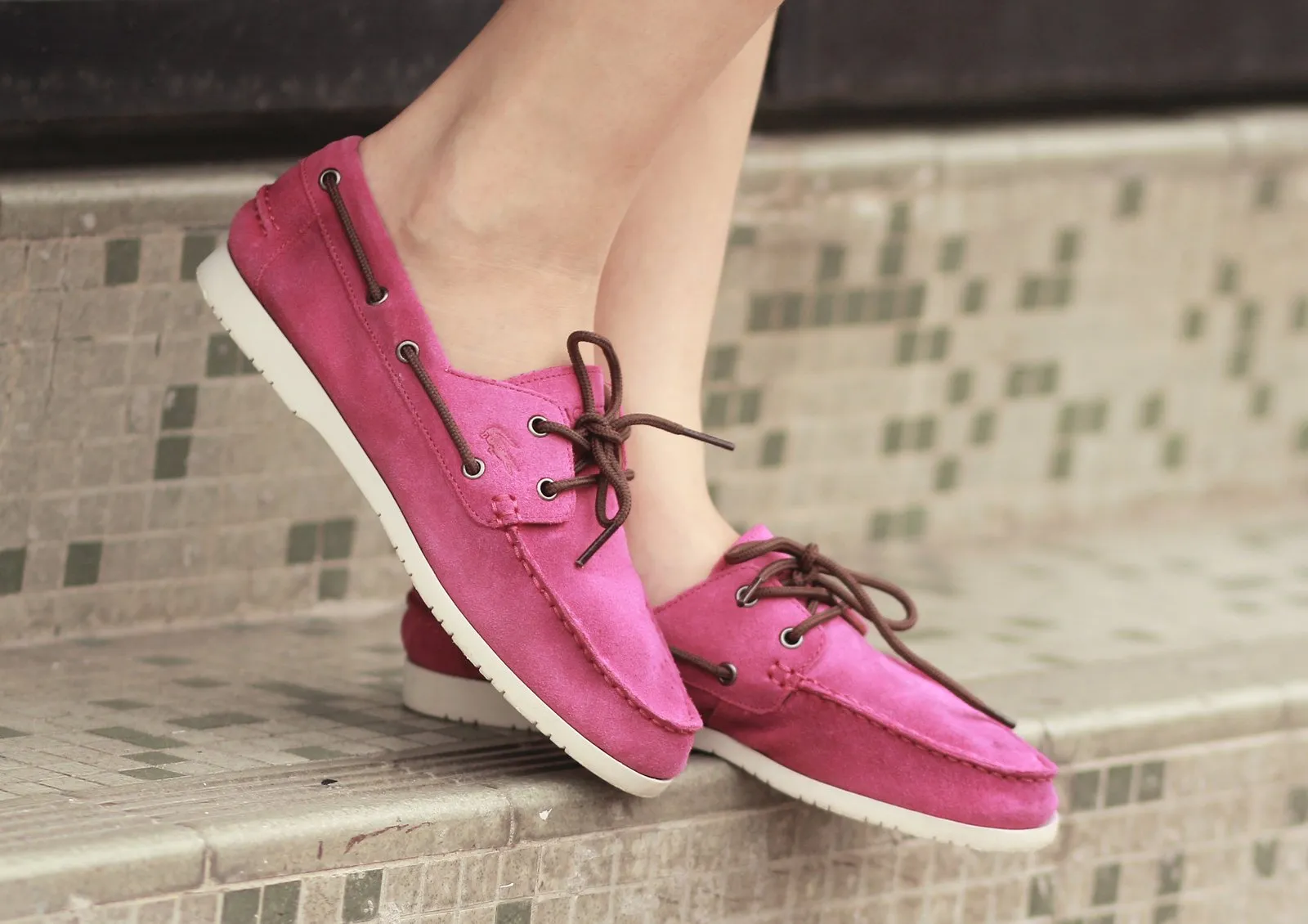 10 Alternatif yang Galak Kalah Nyaman Dari Sandal Jepit Plus Lebih Cantik Buat Kakimu! 11