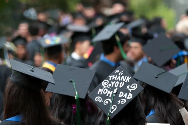 Wisuda Bukanlah Tujuan Utama. Setelahnya, Banyak Hal yang Harus Lebih Kamu Perjuangkan 10