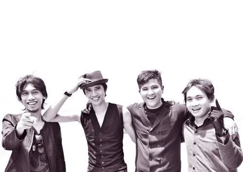 Kalau Sudah Dengar 13 Lagu Ini, Dijamin Semangatmu Bakal Bangkit Lagi! 25