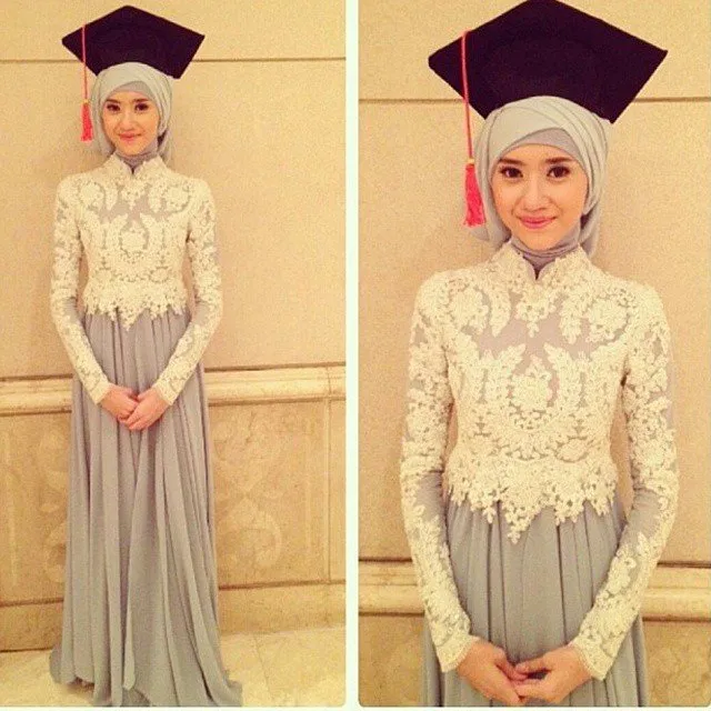 15 Ide Kebaya Muslimah, Untuk Mempercantikmu di Hari Wisuda Nanti 27