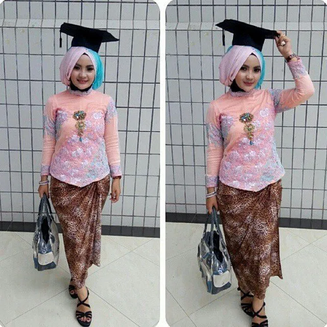 15 Ide Kebaya Muslimah, Untuk Mempercantikmu di Hari Wisuda Nanti 29
