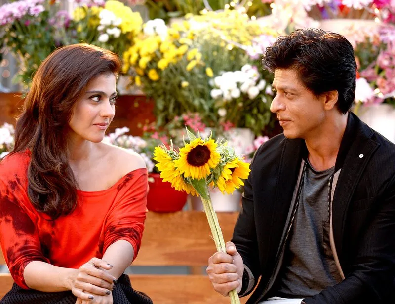9 Alasan yang Membuktikan Kalau Shahrukh Khan Itu Tak Hanya King of Bollywood, Tapi Juga King of Our Heart 14