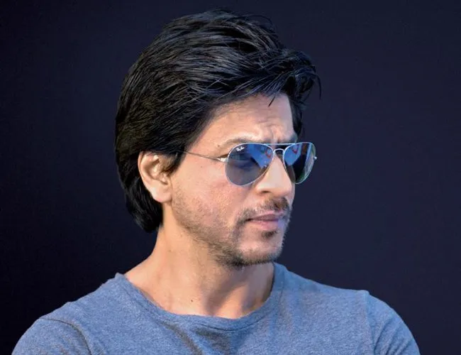 9 Alasan yang Membuktikan Kalau Shahrukh Khan Itu Tak Hanya King of Bollywood, Tapi Juga King of Our Heart 15