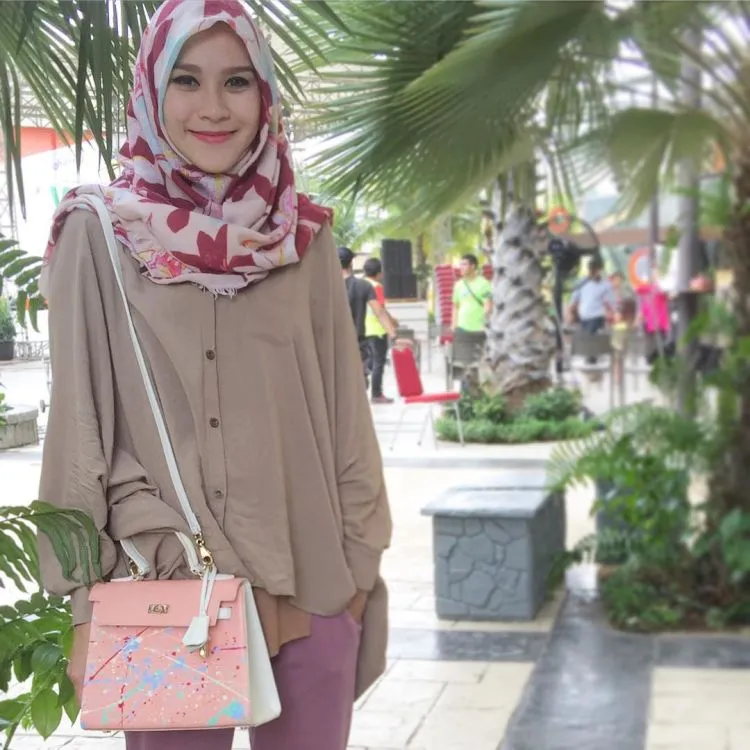 Jadi Ibu 3 Anak Malah Membuat Penampilan Zaskia Adya Mecca Semakin Kece. 12 Inspirasi Style Ini Buktinya! 18