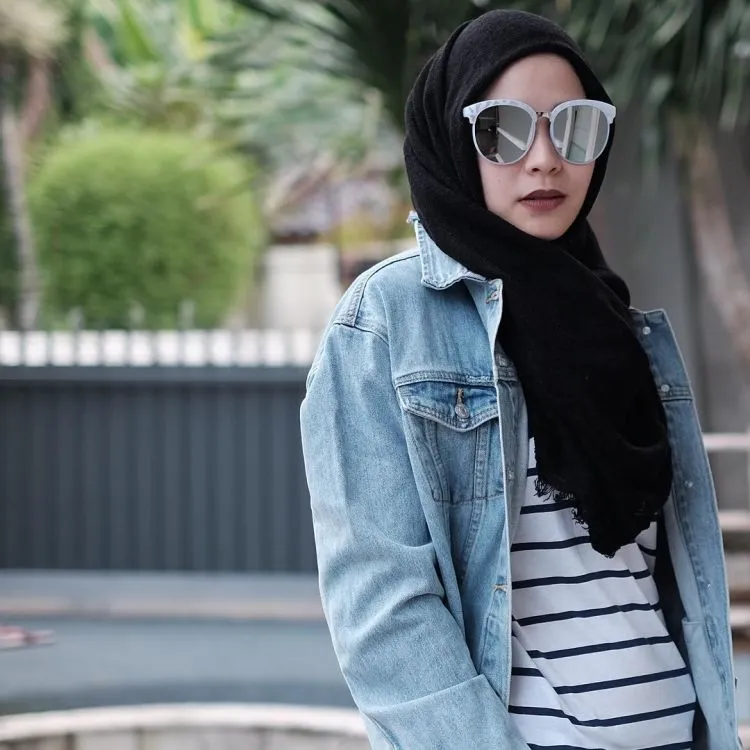 Jadi Ibu 3 Anak Malah Membuat Penampilan Zaskia Adya Mecca Semakin Kece. 12 Inspirasi Style Ini Buktinya! 23