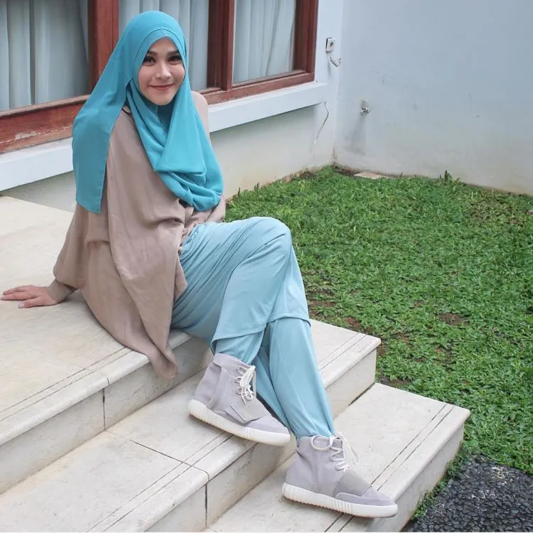 Jadi Ibu 3 Anak Malah Membuat Penampilan Zaskia Adya Mecca Semakin Kece. 12 Inspirasi Style Ini Buktinya! 21