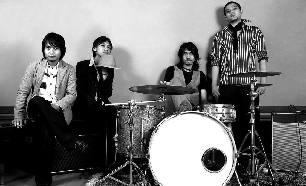 Dari ABG Hingga Dewasa, 9 Lagu Sheila On 7 Inilah Yang Jadi Soundtrack Perjalanan Cinta Kita 13