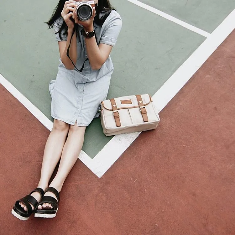 Tidak Melulu Celana, 14 Style Denim Ini Adalah Bukti Bahwa Semua Pria dan Wanita Nggak Boleh Melewatkan Item Ini! 15