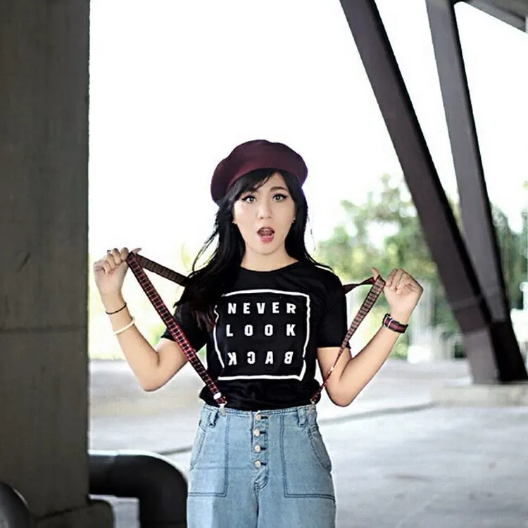 Kaos Memang Nyaman Tiada Banding. Ungkapkan Tentang Dirimu dengan 12 Inspirasi Statement Tees Unik Ini! 21