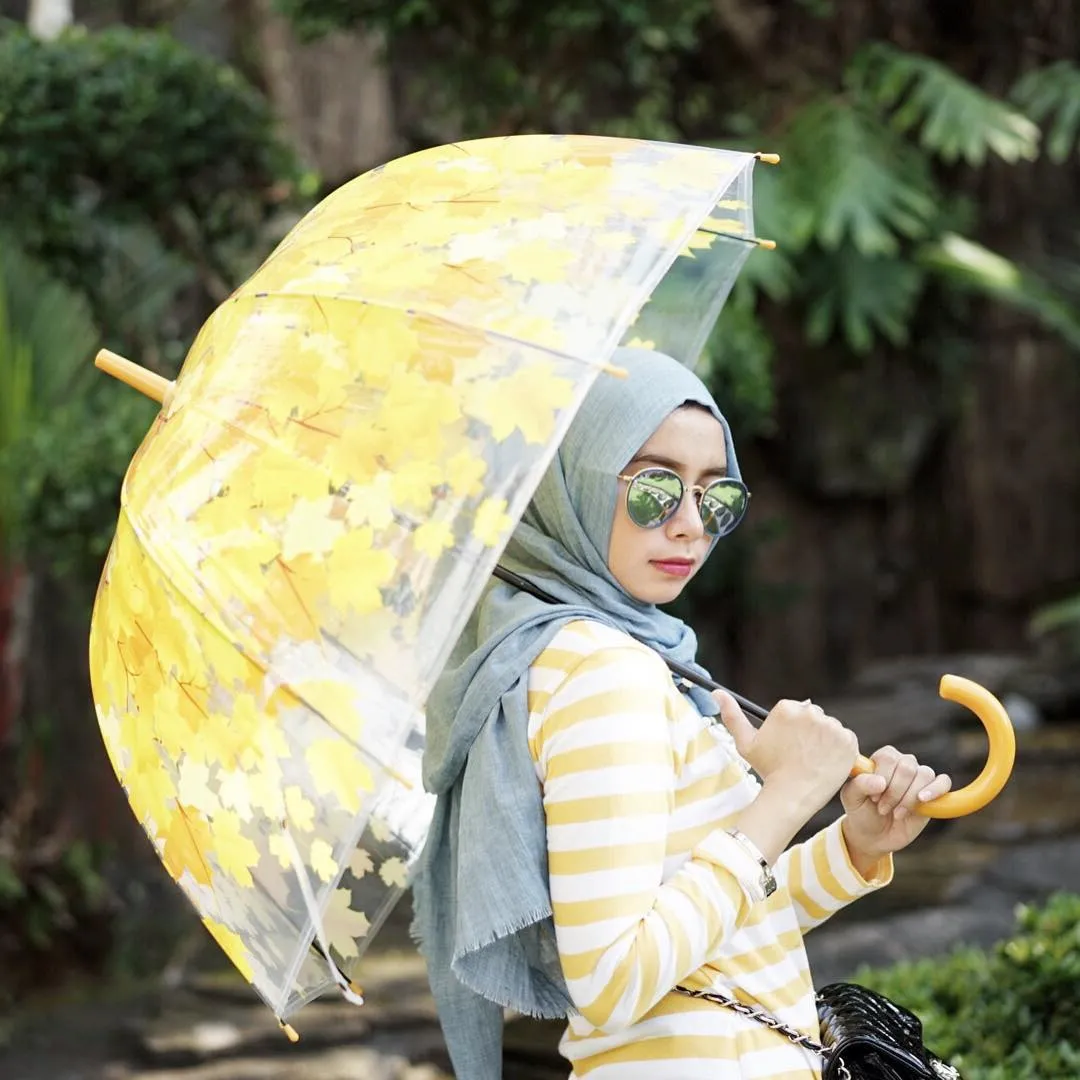 Biar Tambah PD dan Nggak Terlalu Mencolok Pakai Baju Kuning, Kamu Wajib Coba 7 Paduan Ini 19