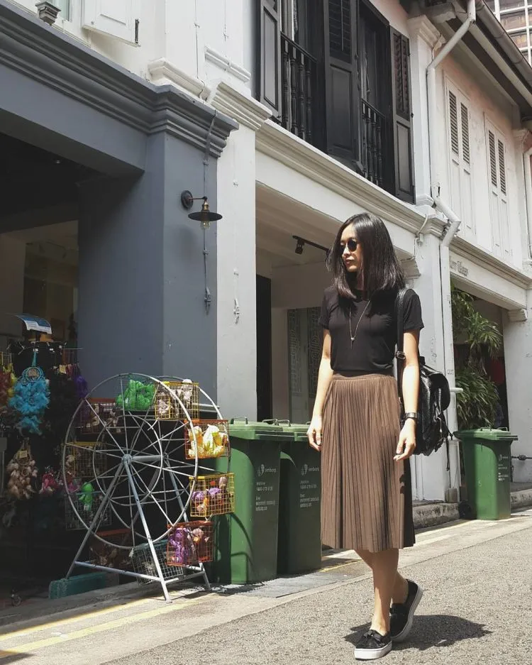 Terbiasa Pakai Celana? Saatnya Melakukan Variasi Gaya Non Celana. Coba Intip 12 Penampilan yang Tak Kalah Nyaman nan Menawan! 13