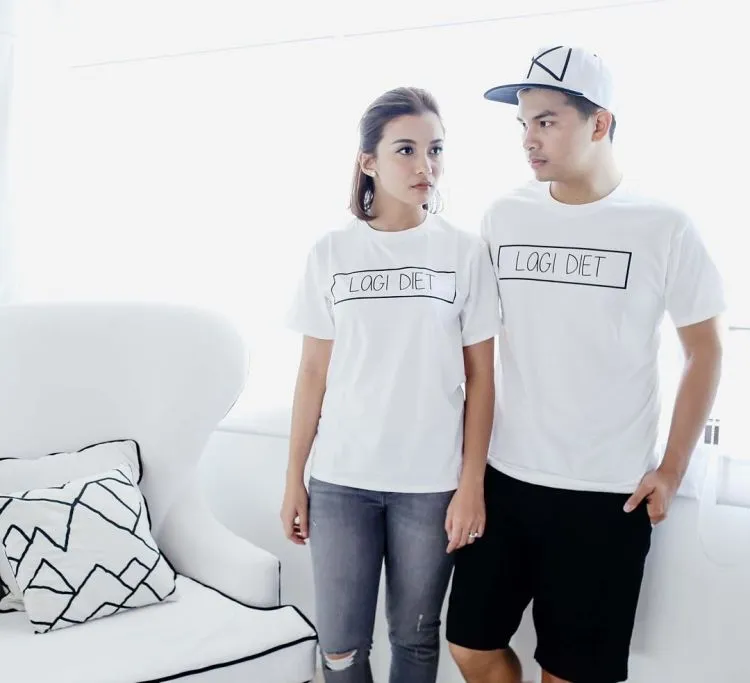 Kaos Memang Nyaman Tiada Banding. Ungkapkan Tentang Dirimu dengan 12 Inspirasi Statement Tees Unik Ini! 24