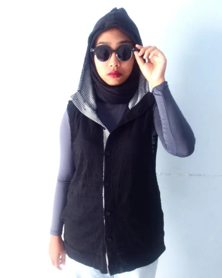 7 Style Baju Secondhand Ini Bikin Kamu Terlihat Elegan. Karena Tampil Cantik Gak Harus Mahal! 12