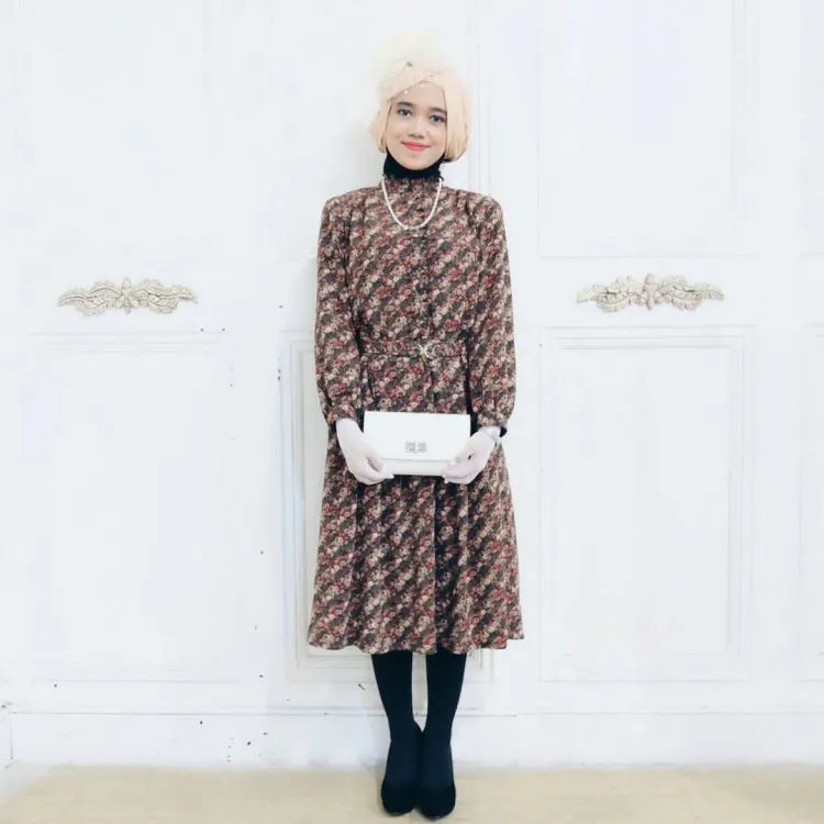 7 Style Baju Secondhand Ini Bikin Kamu Terlihat Elegan. Karena Tampil Cantik Gak Harus Mahal! 9