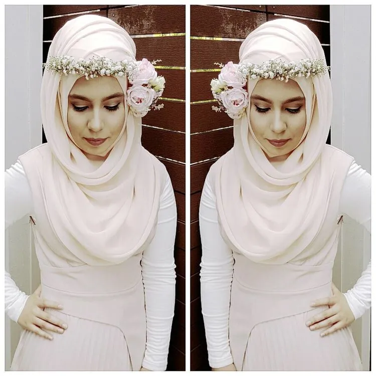 Hijab atau Rambut Mahkota Kepalamu Akan Terlihat Menawan dengan 12 Inspirasi Flower Crown Ini untuk Hari Bahagiamu! 15