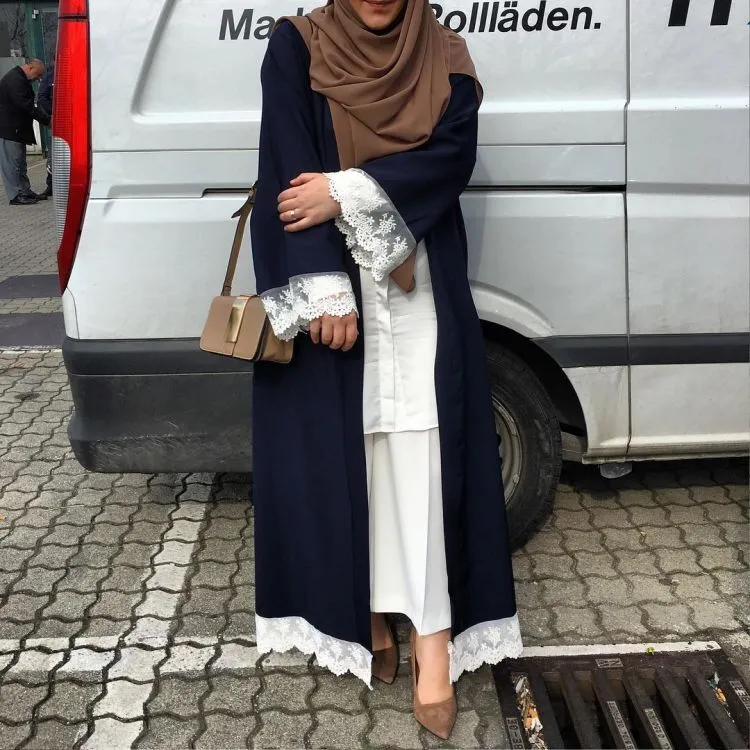 11 Penampilan Menawan dengan Khimar. Jilbab yang Pas Untukmu yang Ingin Tetap Sopan dan Kekinian! 18