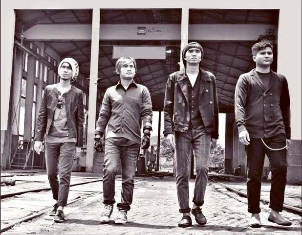 10 Lagu Buat Kamu yang Ditinggal Nikah Mantan atau Gebetan 13
