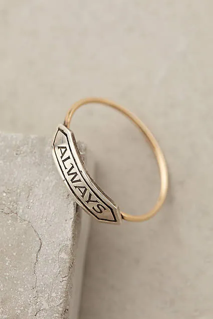 Bang, Jika Kita Duduk Berdua di Pelaminan Kelak, Sematkan 1 dari 13 Cincin Pernikahan yang Unik Ini Buat Adek Ya! 21