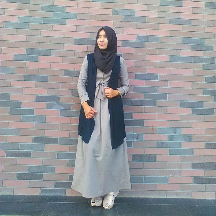 Terbiasa Pakai Celana? Saatnya Melakukan Variasi Gaya Non Celana. Coba Intip 12 Penampilan yang Tak Kalah Nyaman nan Menawan! 20