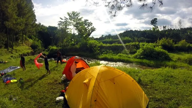 Bingung Liburan Mau Camping Ke Mana? 8 Destinasi di Malang Ini Wajib Kamu Coba! 15