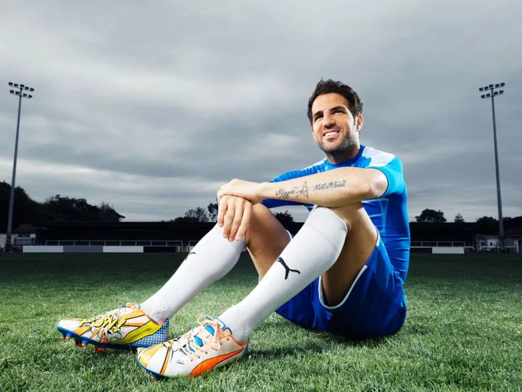 6 Cara Bikin Cowok Pecinta Bola Makin Sayang Sama Kamu. Cewek Wajib Tahu! 14