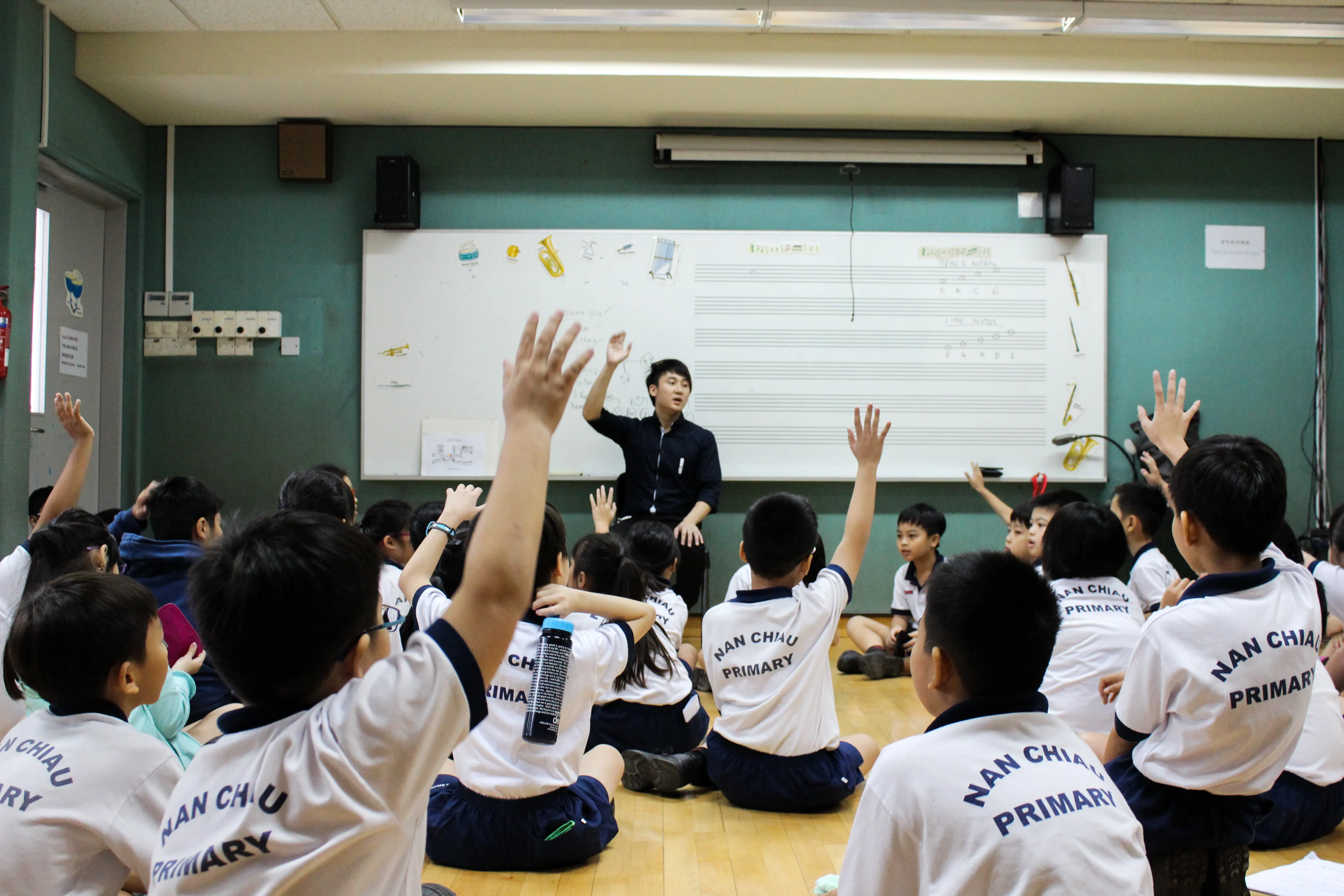 Tanpa Fokus Ke Nilai dan Ujian, 6 Sistem Pendidikan Ini Terbukti Mencerdaskan!