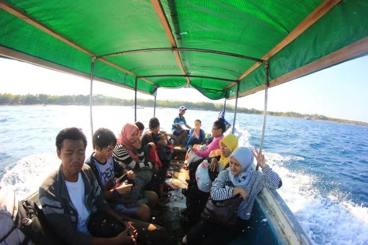 Pulau di Antara Lombok dan Sumbawa Ini Pasti Belum Kamu Datangi! Kenawa, Pulau Ajaib Sejuta Pesona! 8