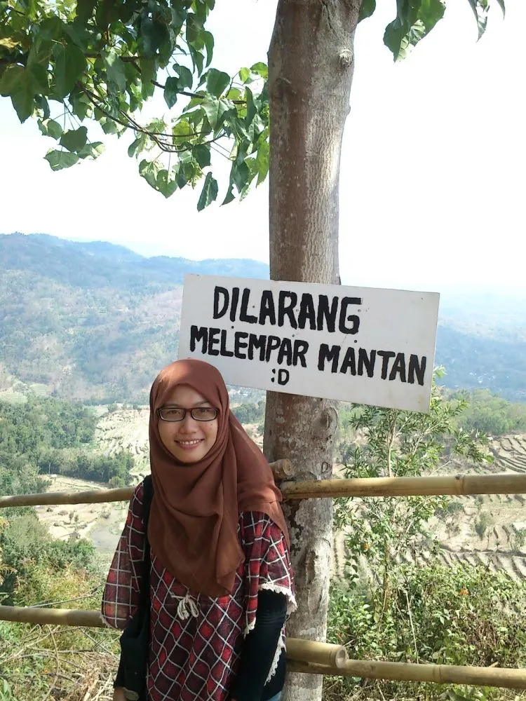 Rambu dan Plang Lucu yang Sering Kamu Temui di Pinggir Jalan. Bikin Ketawa Bahagia, Deh! 28