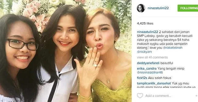 Kenapa Orang-Orang Sering Banget Update Foto Cincin Tunangan Atau Nikah di Media Sosial? Ini 6 Alasannya! 7
