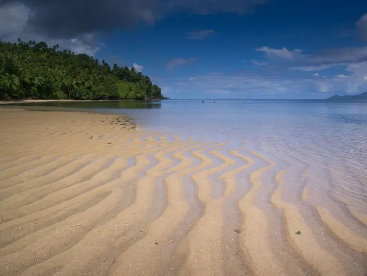Kepulauan Sangihe, Sang Permata di Beranda Utara Indonesia! Pesonanya Akan Membuatmu Terpana Tanpa Jeda! 12
