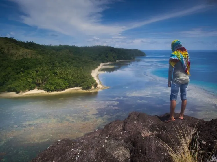 Kepulauan Sangihe, Sang Permata di Beranda Utara Indonesia! Pesonanya Akan Membuatmu Terpana Tanpa Jeda! 14