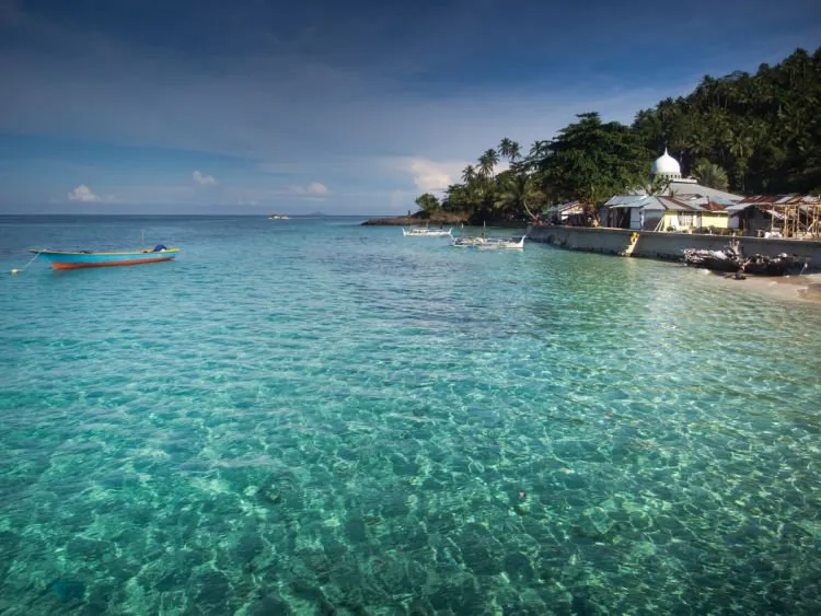 Kepulauan Sangihe, Sang Permata di Beranda Utara Indonesia! Pesonanya Akan Membuatmu Terpana Tanpa Jeda! 13