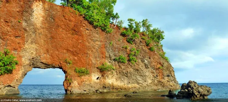 Bukan Cuma Nona Manise, Cantiknya Panorama Alam di Ambon Bisa Bikin Kamu Jatuh Cinta! 10