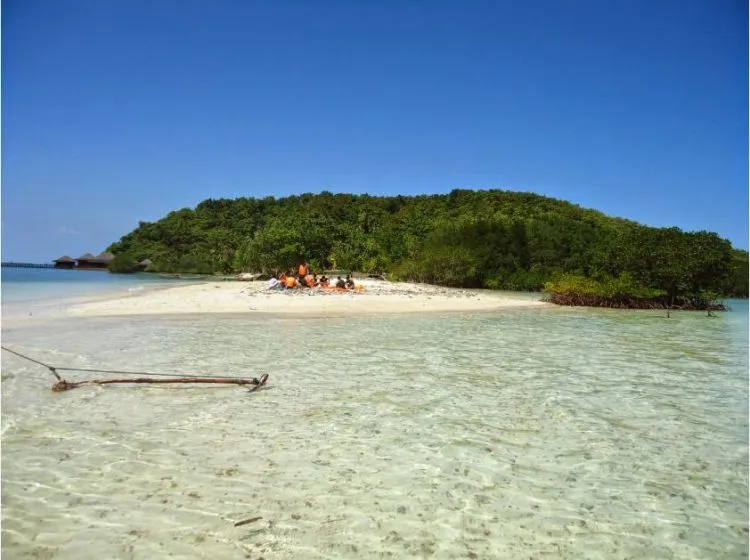 Inilah 12 Pulau yang Paling Indah di Nusantara! Bikin Berdecak Kagum dan Makin Bangga Sama Indonesia! 16