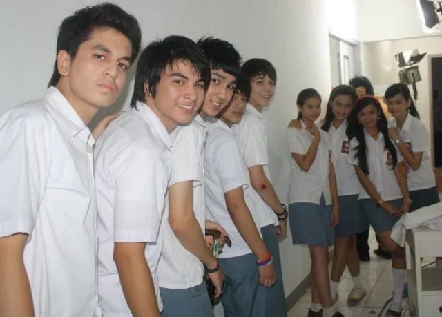Mulai Dari Guru Galak Sampai Naksir Kakak Kelas, 15 Hal Ini yang Ngga Akan Pernah Kamu Lupakan Di Masa SMA 27