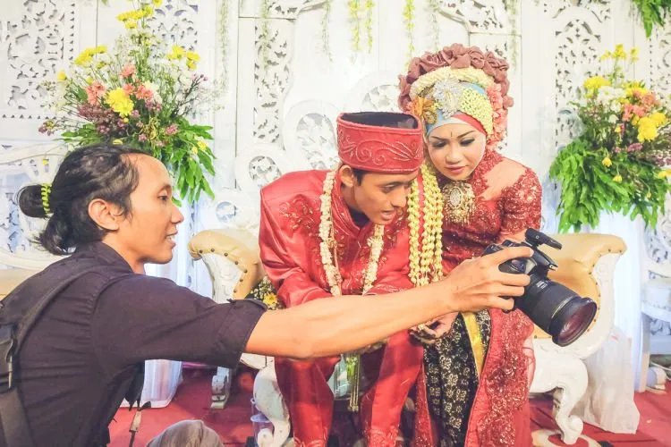 Ingin Pernikahan Sakral dan Istimewa Tanpa Membengkaknya Biaya? 9 Trik Ini Akan Membantumu! 15
