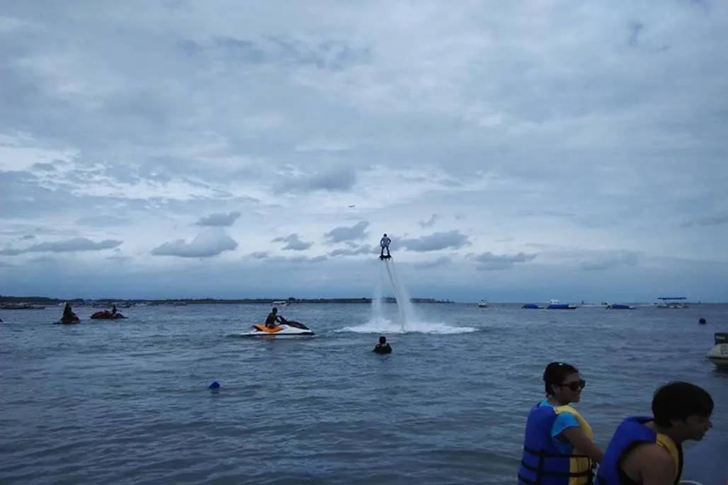 Keseruan Menelusuri Tiga Pantai Dalam Sehari