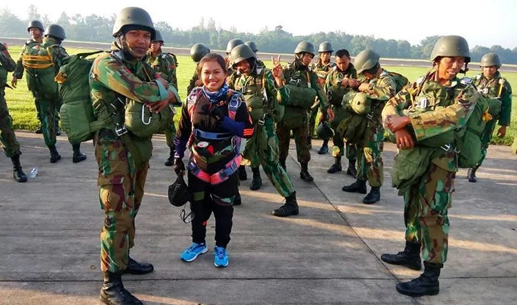Berita Duka dari Yogyakarta. Penerjun Payung Kebanggaan Yogya Kehilangan Nyawa Kala Beraksi di Jogja Air Show! 12