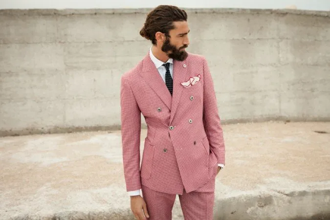 Asal 8 Padu Padan Ini Diterapkan, Kamu Pasti Akan Mikir Bahwa Cowok yang Pakai Baju Pink = Norak Itu Cuma Mitos 15