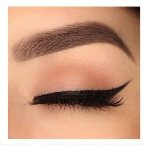 6 Makeup yang Efektif dan Cocok Untuk Pemula. Yuk Lihat Apa Aja! 9