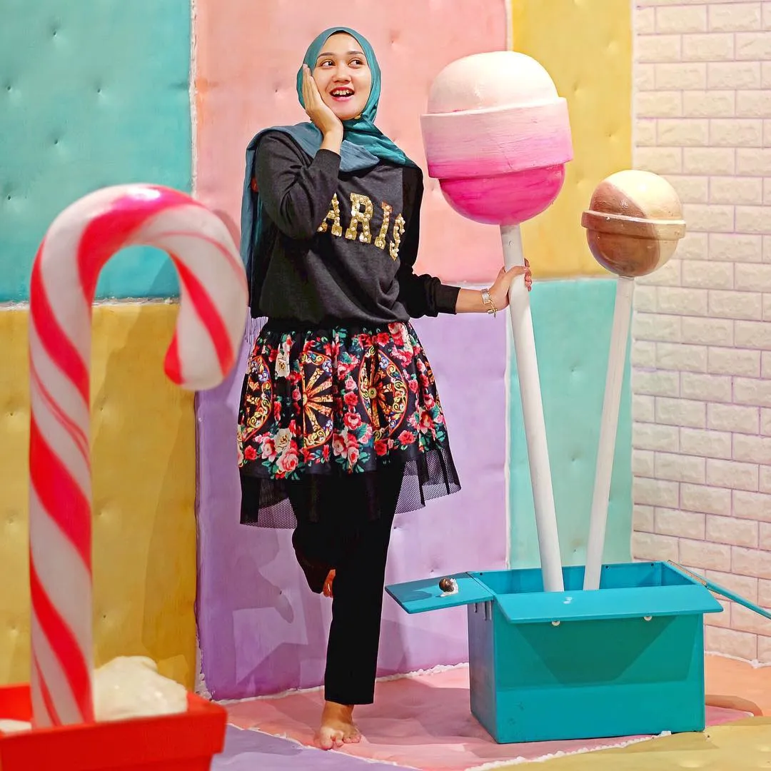 8 Style Fleksibel Ala Dian Pelangi: Cewek Yang Tidak Berhijab pun Wajib Menyimak! 11