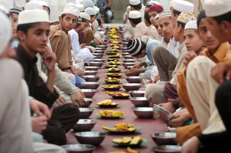 Hal-hal yang Pasti Kamu Rasakan Saat Jadi Muslim Minoritas di Negeri Asing. Jangan Kecil Hati Ya, Kamu Pasti Bisa! 11