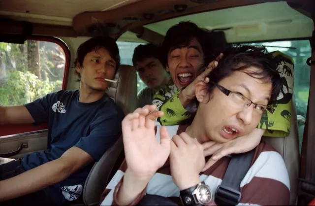 Kita Memang Sudah Berteman Lama, Tapi Maaf Jika Aku Menyukai Orang yang Sama 9