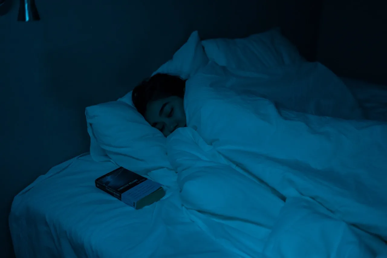 Sederet Dampak Buruk dari Tidur dengan Lampu Menyala. Mungkin Terdengar Sepele tapi Bisa Bahaya 12
