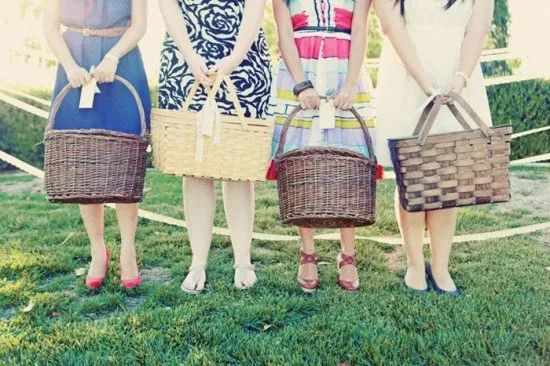 Jika Kamu dan Dia Ingin Resepsi Pernikahan Yang Santai dan Berkesan, Picnic Wedding Mungkin Bisa Jadi Pilihan. 17