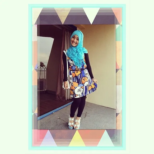 10 Gaya Hijab Fatin Shidqia Untukmu Yang Bertubuh Mungil, Biar Makin Kece. 19