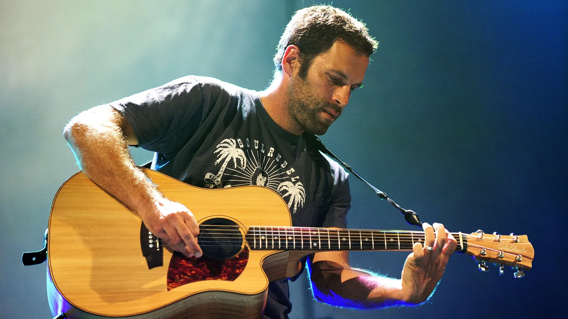 11 Lagu yang Pas Jadi Soundtrack Naik Gunung dan Travelingmu. Bikin Semangat Terus! 12